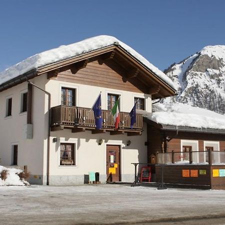 Chalet Pineta Livigno Extérieur photo